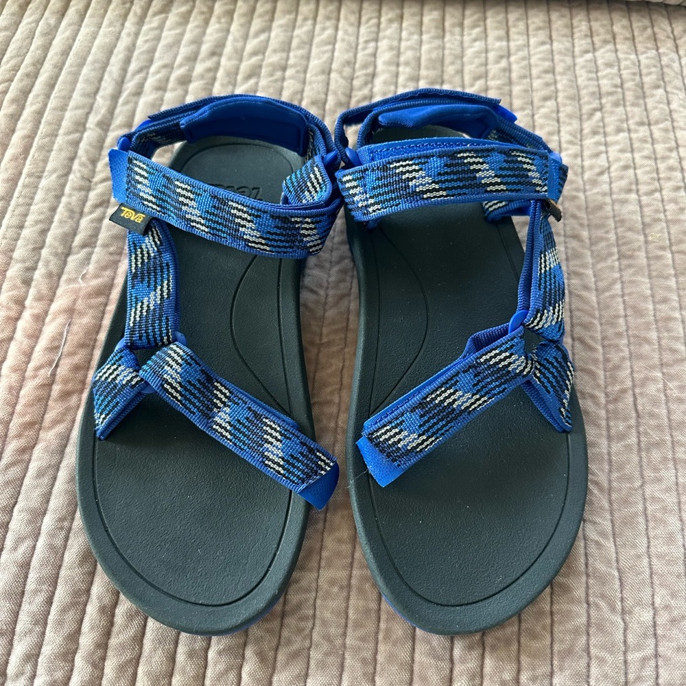 Youth Tevas
